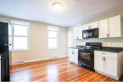 10-12 River St, Agawam, MA 01001 - Photo 6