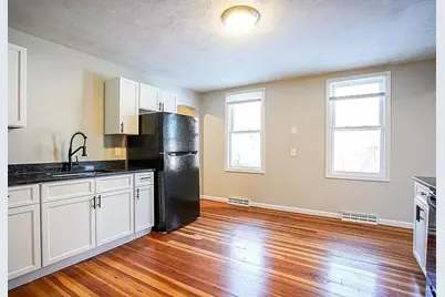 10-12 River St, Agawam, MA 01001 - Photo 4