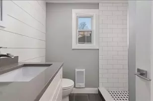 11 Bell St, Quincy, MA 02169 - Photo 2