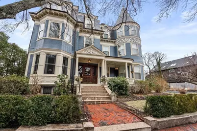 10 Chester St #7, Cambridge, MA 02140 - Photo 2