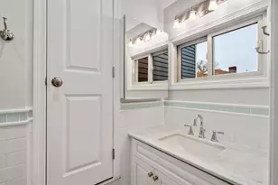 10 Chester St, Cambridge, MA 02140 - Photo 16