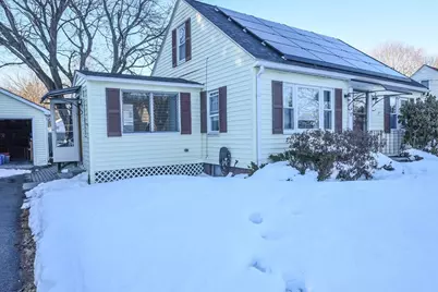 35 Beverly Avenue, Uxbridge, MA 01569 - Photo 4