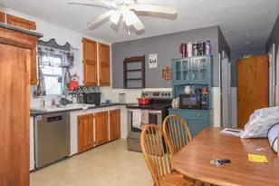 35 Beverly Ave, Uxbridge, MA 01569 - Photo 6