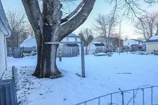 35 Beverly Ave, Uxbridge, MA 01569 - Photo 32