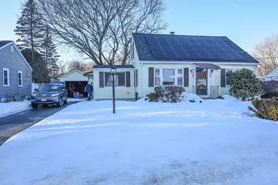 35 Beverly Avenue, Uxbridge, MA 01569 - Photo 2