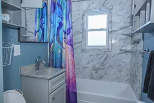 35 Beverly Ave, Uxbridge, MA 01569 - Photo 10