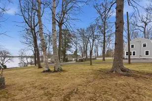 16 Norfolk St, Lakeville, MA 02347 - Photo 2