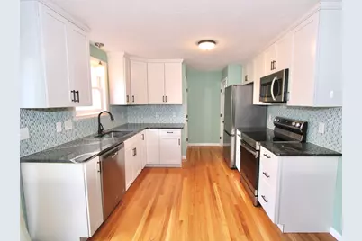 19 Crestwood Dr #19, Northborough, MA 01532 - Photo 6