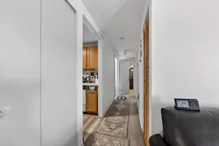 15 Longworth Ave, Brockton, MA 02301 - Photo 6