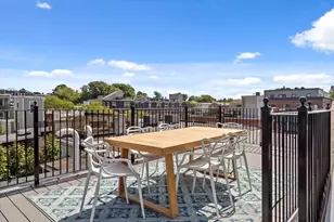 586 E 3rd, Boston, MA 02127 - Photo 30