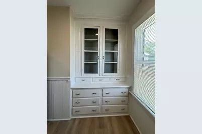 180 Richmond St #2, New Bedford, MA 02740 - Photo 6