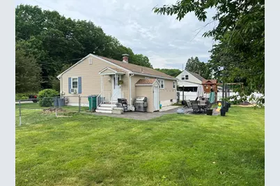 822 Shea St, Fitchburg, MA 01420 - Photo 6