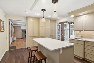 330 Merriweather Dr, Longmeadow, MA 01106 - Photo 8