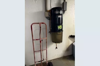 30 Catherine St, Chicopee, MA 01013 - Photo 26