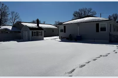 30 Catherine St, Chicopee, MA 01013 - Photo 10