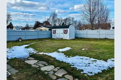 30 Catherine St, Chicopee, MA 01013 - Photo 32