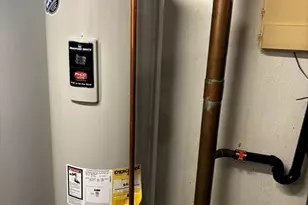 30 Catherine St, Chicopee, MA 01013 - Photo 26