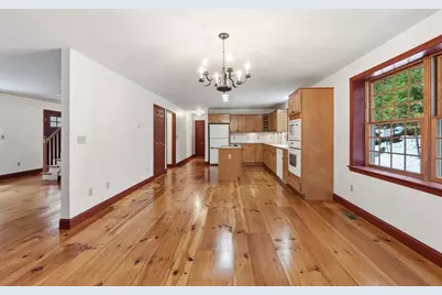 107 Henry St, Uxbridge, MA 01569 - Photo 12