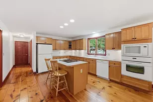 107 Henry St, Uxbridge, MA 01569 - Photo 6