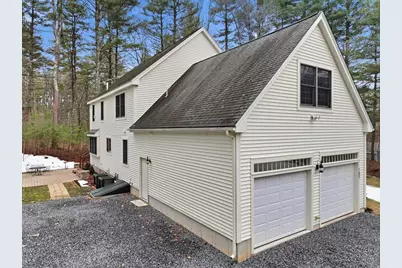 107 Henry St, Uxbridge, MA 01569 - Photo 2