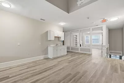 82.5 Maple St #7, Northampton, MA 01062 - Photo 8