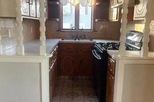 1553 Rodman St, Fall River, MA 02721 - Photo 4