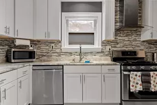 48 Clarendon Ave, Lynn, MA 01902 - Photo 10