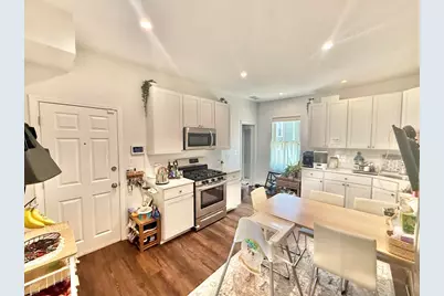 13 Schuyler St #2, Boston, MA 02121 - Photo 8