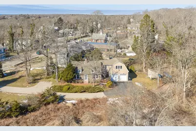 537 W Falmouth Hwy, Falmouth, MA 02540 - Photo 4