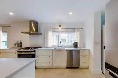 14 Olney St #1, Watertown, MA 02472 - Photo 4