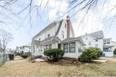 52 Herman St, Springfield, MA 01108 - Photo 2