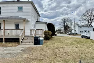 123 Puffer Ave, Swansea, MA 02777 - Photo 4