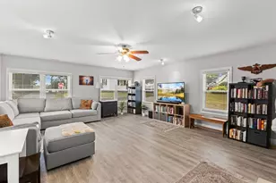 106 Circuit Ave, Wareham, MA 02571 - Photo 16