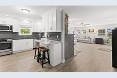 106 Circuit Ave, Wareham, MA 02571 - Photo 10