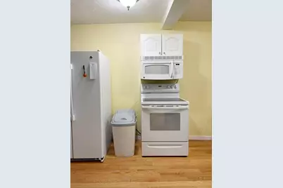 48 Linden St #1, Salem, MA 01970 - Photo 6