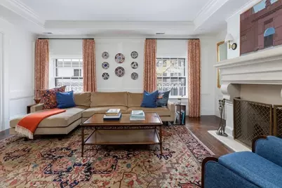 142 Chestnut St #8-9, Boston, MA 02108 - Photo 2