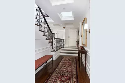 142 Chestnut St #8-9, Boston, MA 02108 - Photo 8