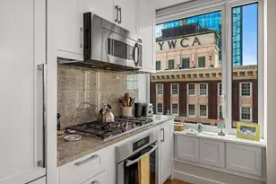 400 Stuart St, Boston, MA 02116 - Photo 12
