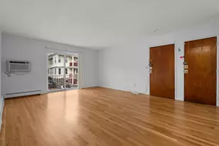 8 Robinwood Ave, Boston, MA 02130 - Photo 2