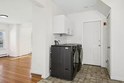 212 Spruce St, Leominster, MA 01453 - Photo 8