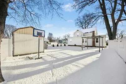 212 Spruce St, Leominster, MA 01453 - Photo 24