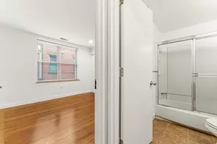 111 Gainsborough St, Boston, MA 02115 - Photo 20