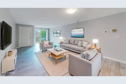 8 Ledgewood Way #10, Peabody, MA 01960 - Photo 2