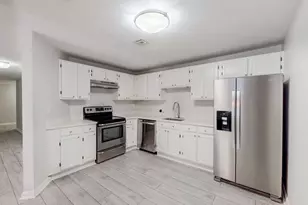 8 Ledgewood Way, Peabody, MA 01960 - Photo 6