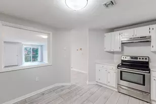 8 Ledgewood Way, Peabody, MA 01960 - Photo 4