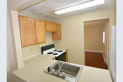 152 Green St #152, Clinton, MA 01510 - Photo 6