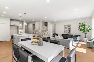 25 Sandtrap Circle, Walpole, MA 02081 - Photo 6