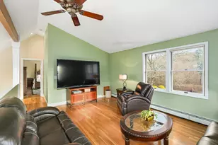 923 Main St, Northbridge, MA 01588 - Photo 14