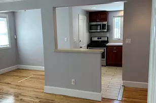 33 Paragon Rd, Boston, MA 02132 - Photo 4
