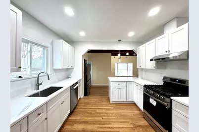 98 Safford St, Quincy, MA 02171 - Photo 4